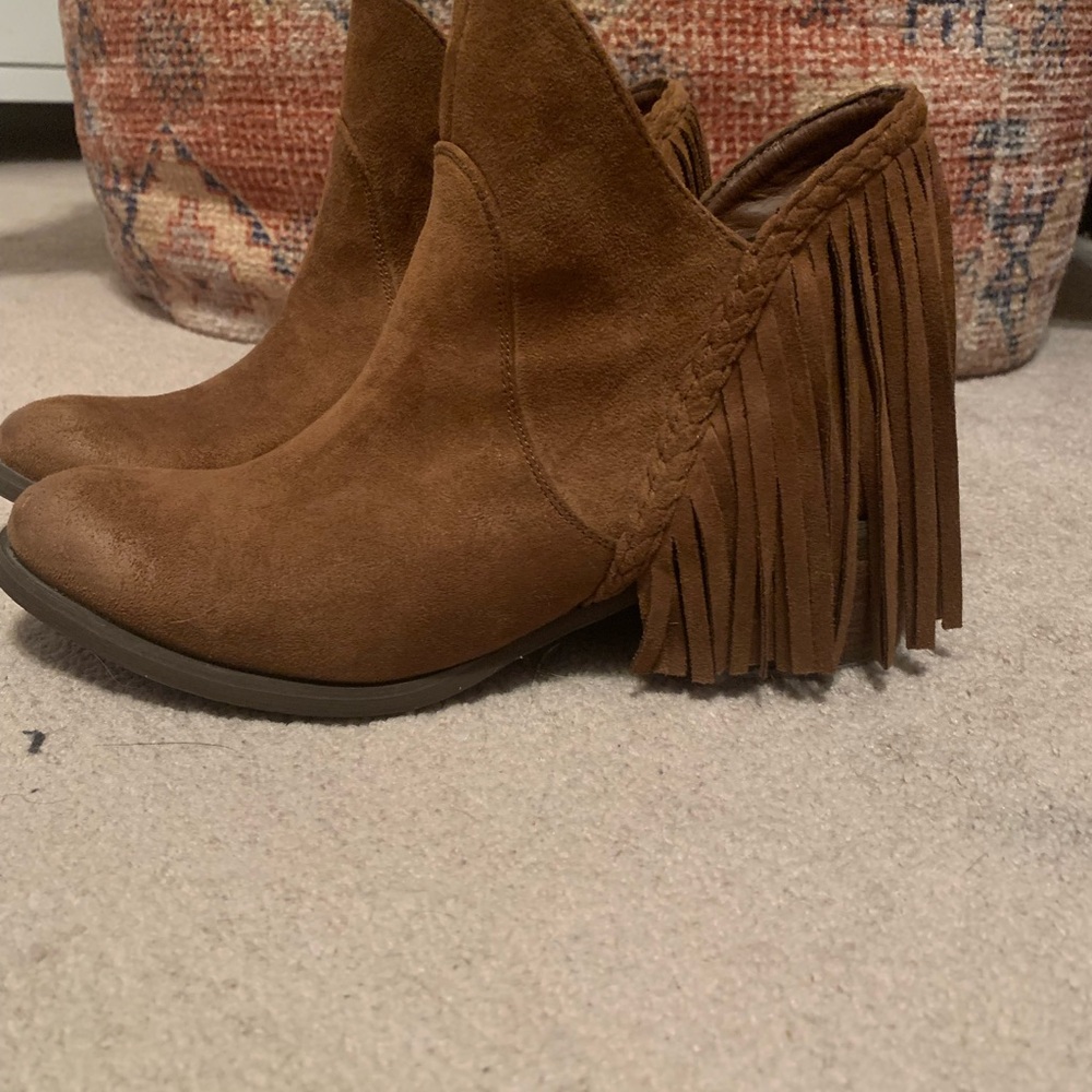 Not Rated Brown Ankle Boots Rugged Style - Picture 3 of 5